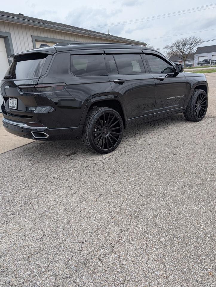 Jeep Grand Cherokee L Overland 4WD 2022