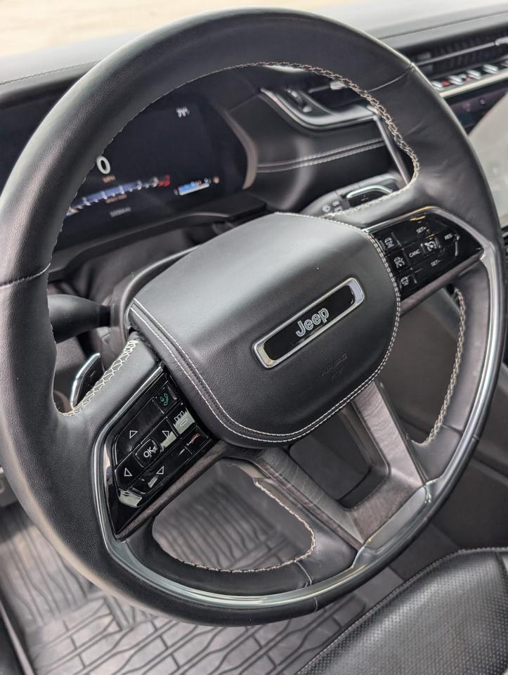 Jeep Grand Cherokee L Overland 4WD 2022