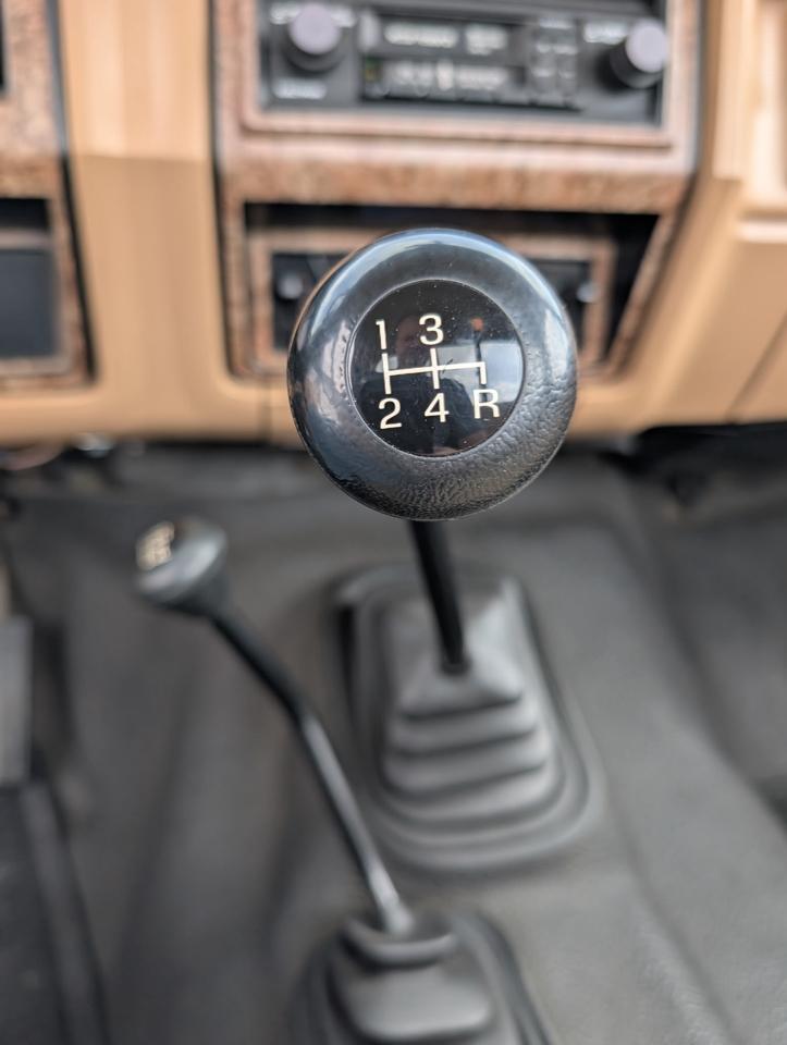 Ford F-250 Regular Cab 4WD 1985