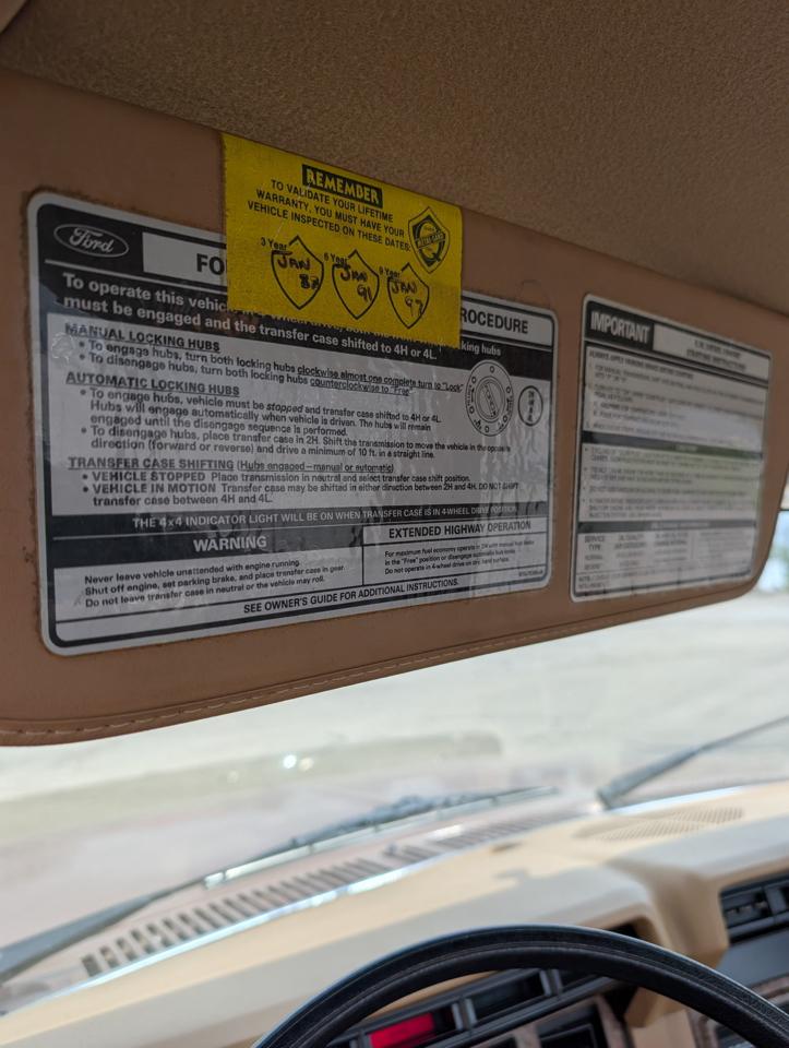 Ford F-250 Regular Cab 4WD 1985