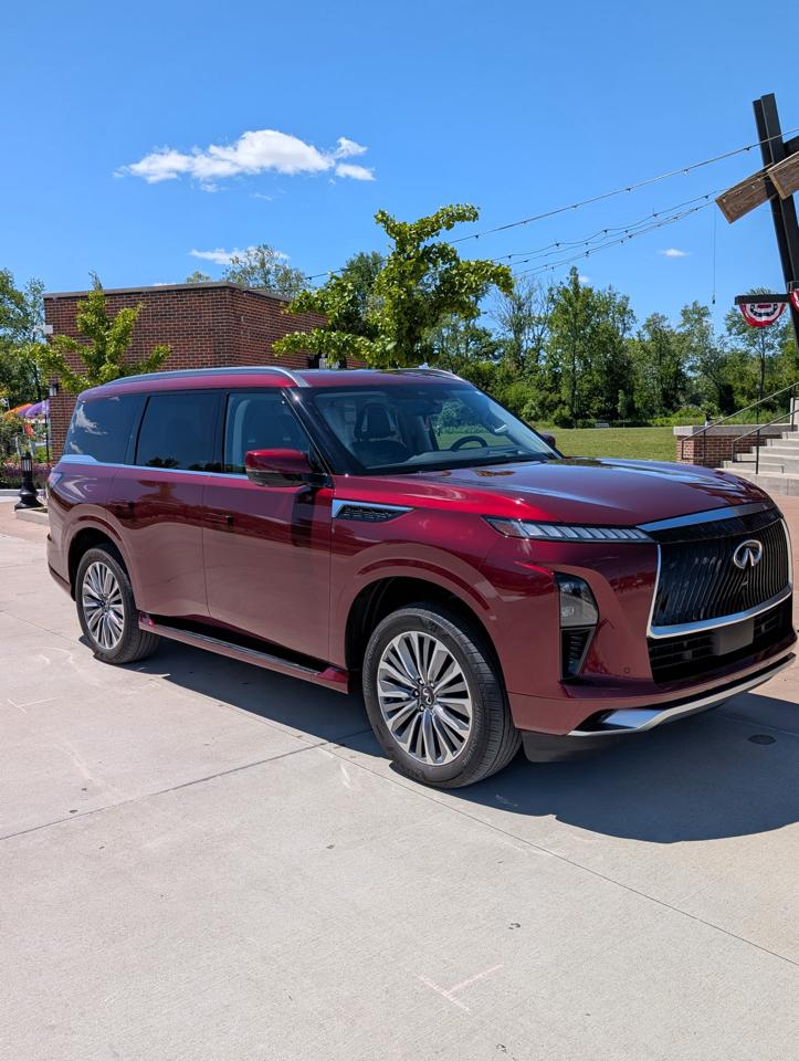 Infiniti QX80  2025