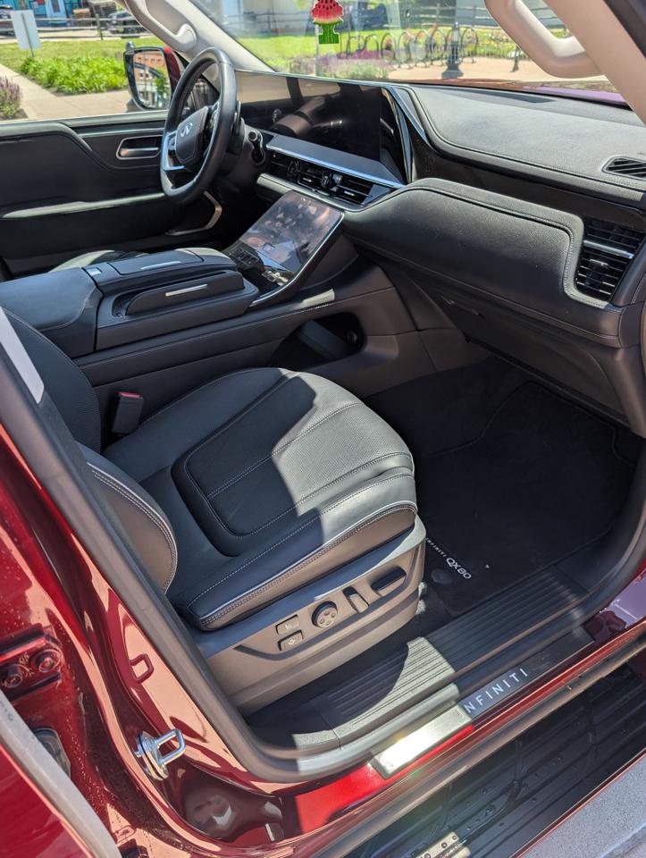 Infiniti QX80  2025