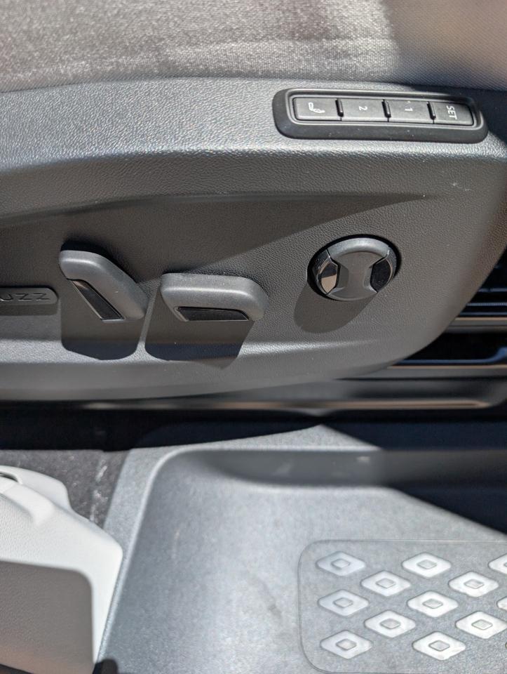 Volkswagen ID Buzz  2025