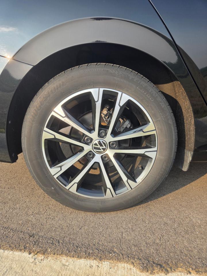 Volkswagen Jetta Sport 2023