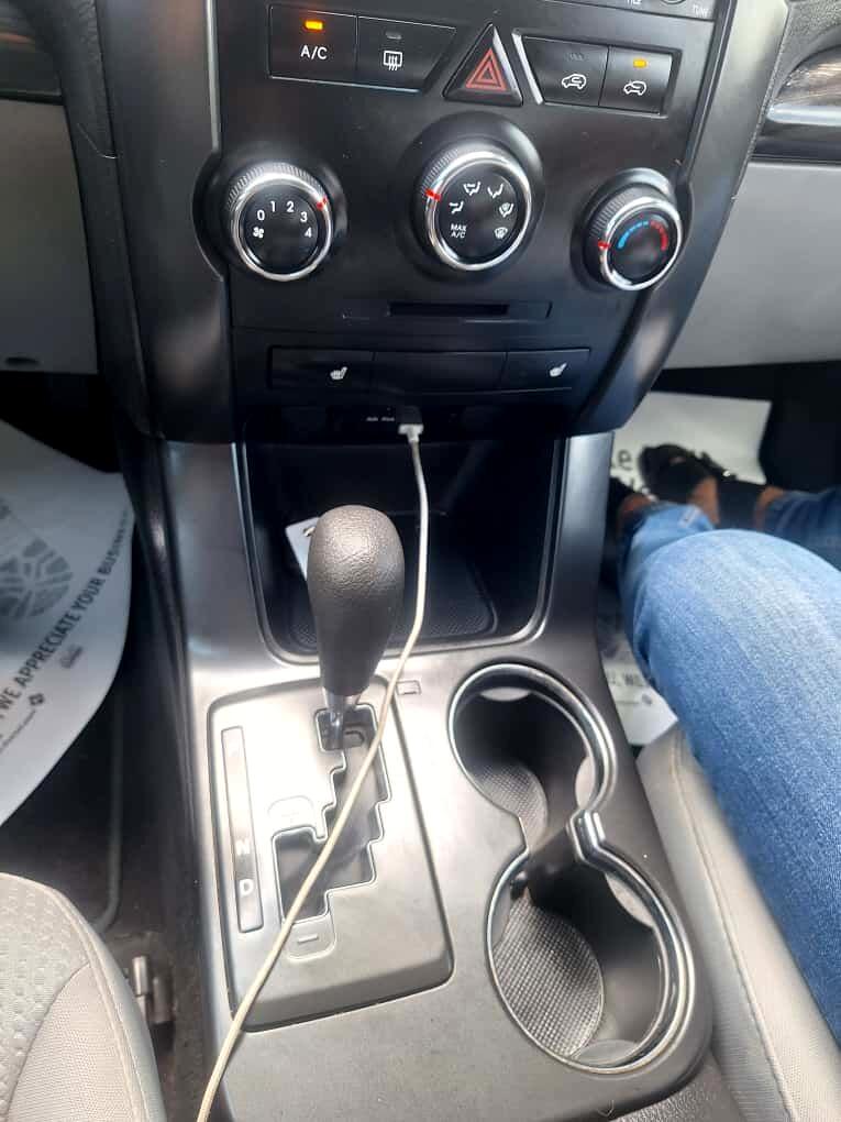 2012 Kia Sorento Base photo 4