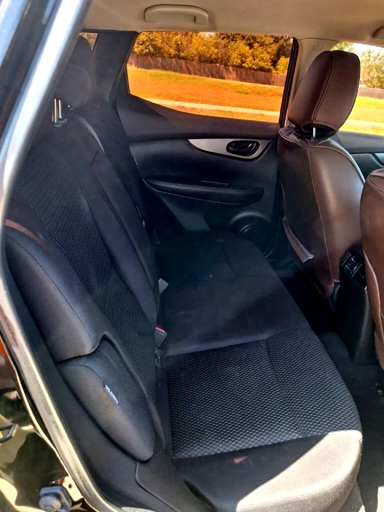 2020 Nissan Rogue Sport S photo 4