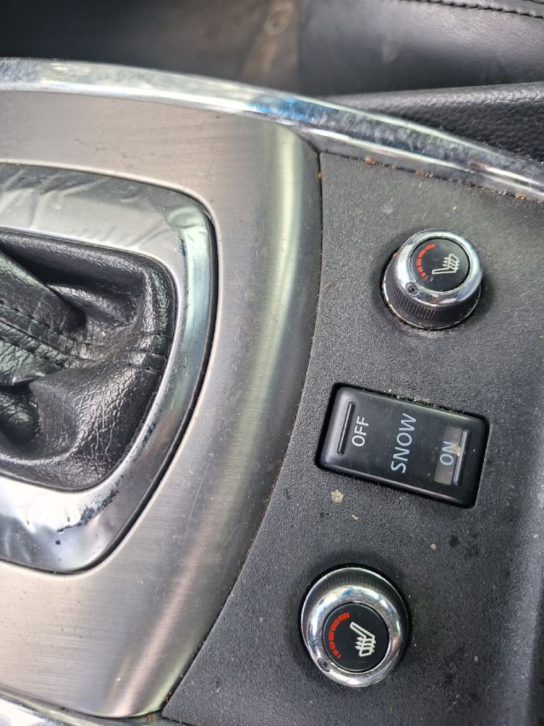 2013 Infiniti G37 photo 3