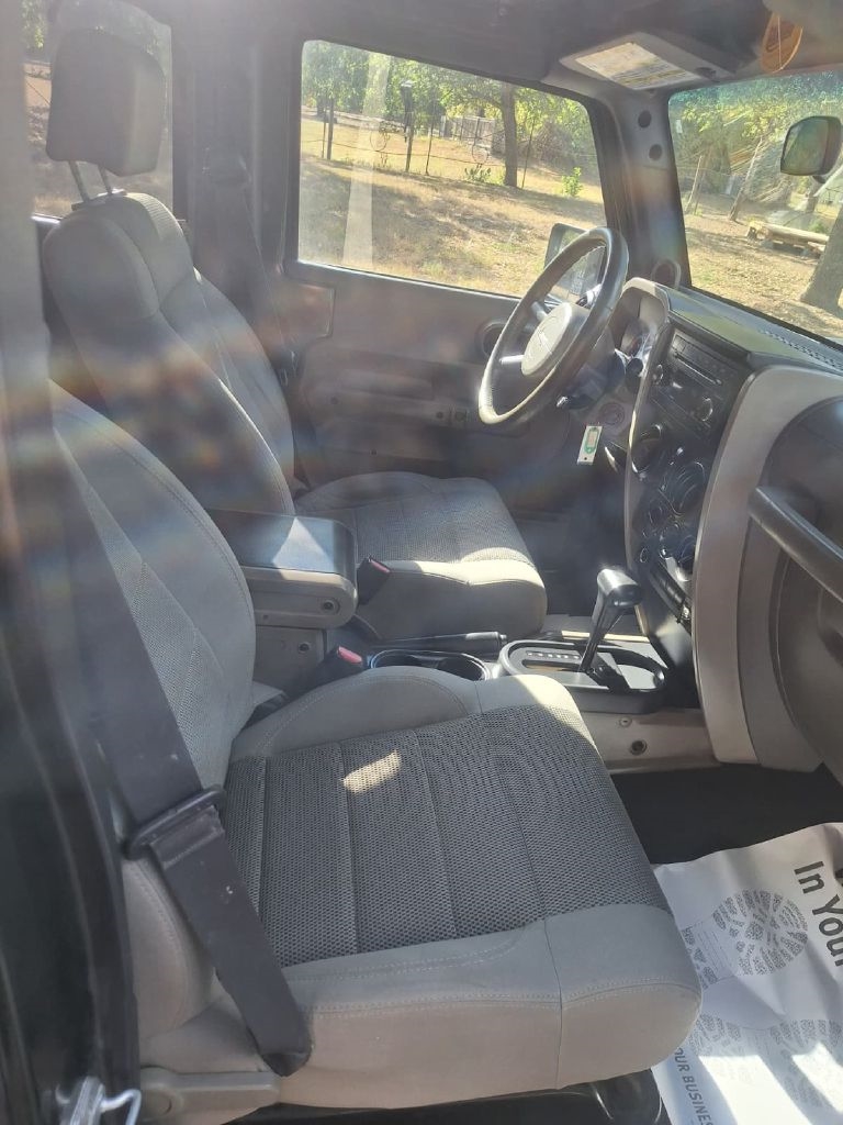 2007 Jeep Wrangler Sahara photo 3
