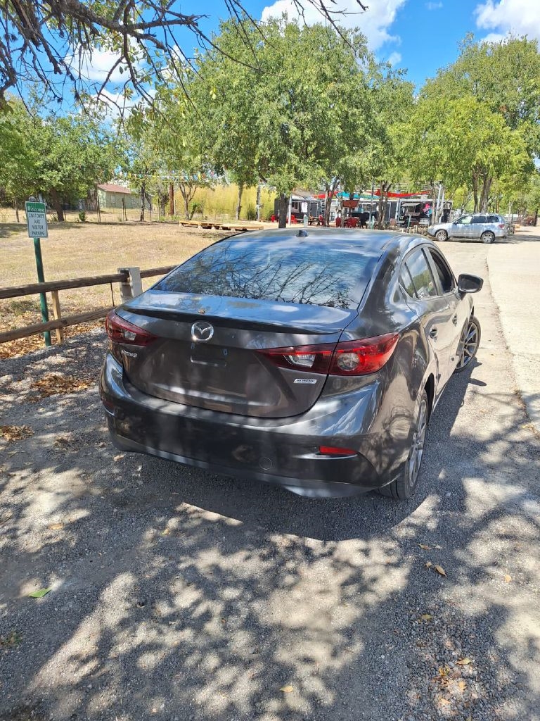 Mazda MAZDA3  2018