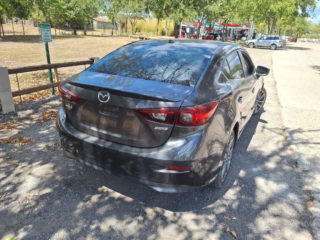 Mazda MAZDA3  2018