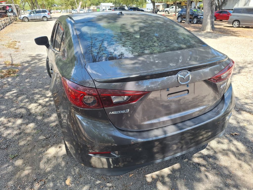 2018 Mazda Mazda3 Touring photo 2
