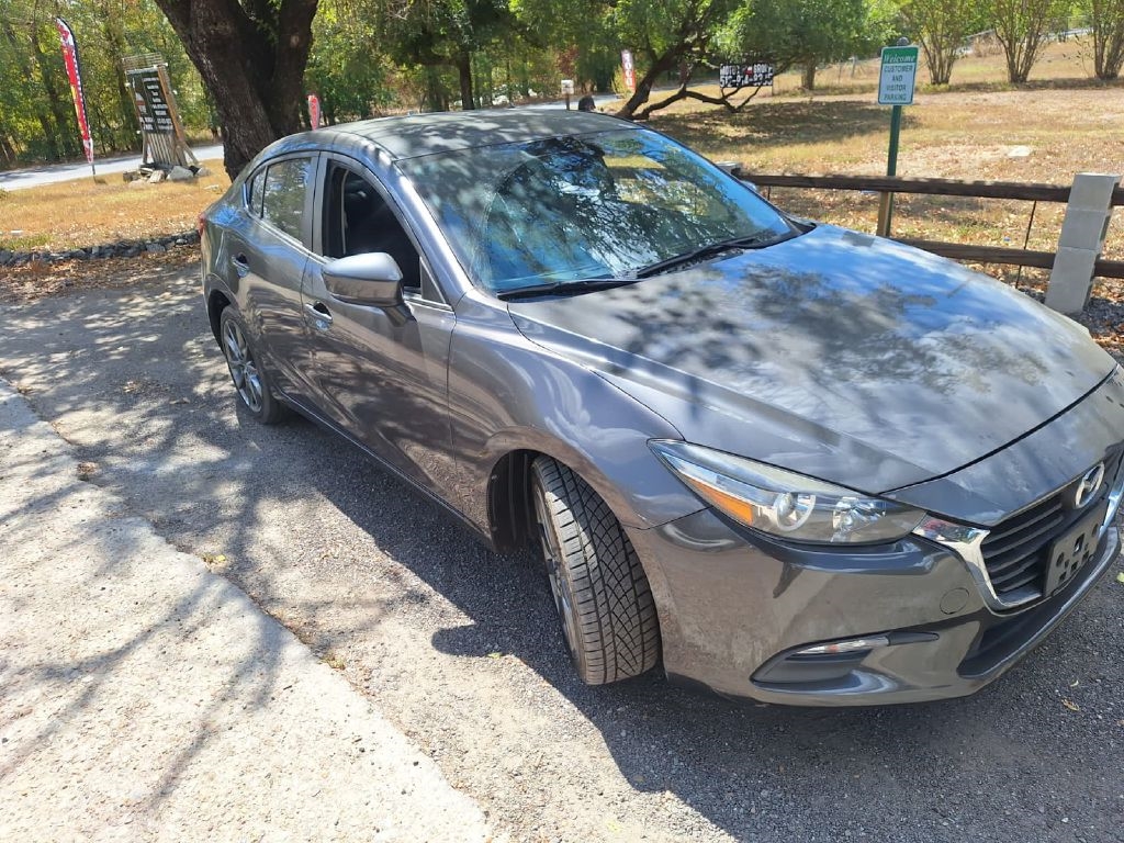 Mazda MAZDA3  2018