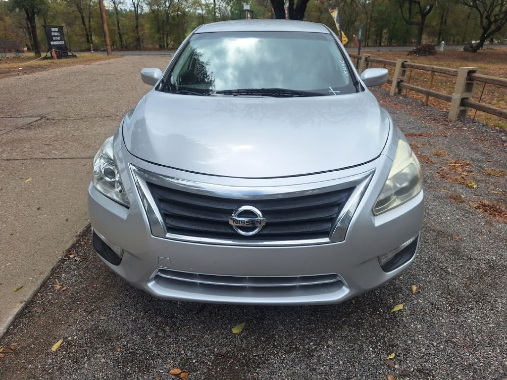 Nissan Altima  2014