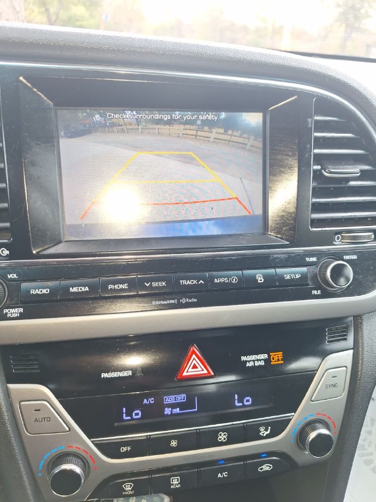 Hyundai Elantra  2017