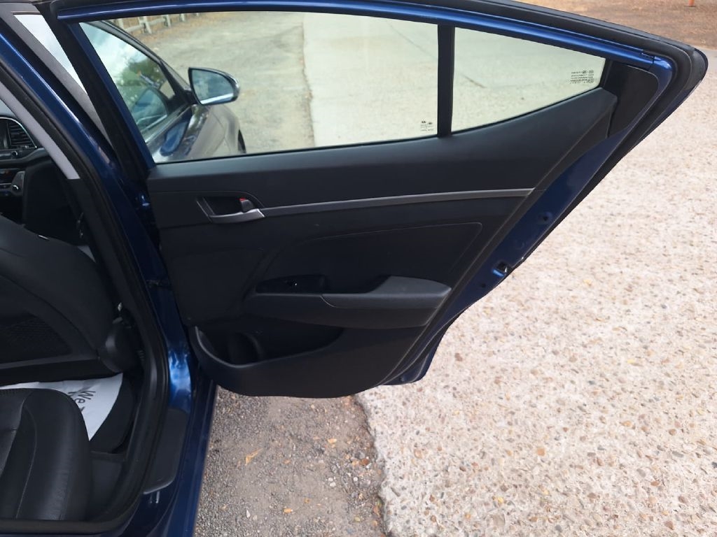 Hyundai Elantra  2017