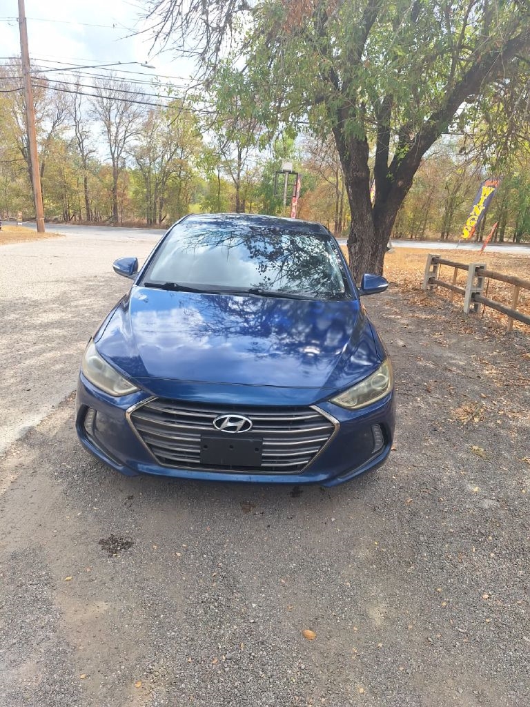 Hyundai Elantra  2017