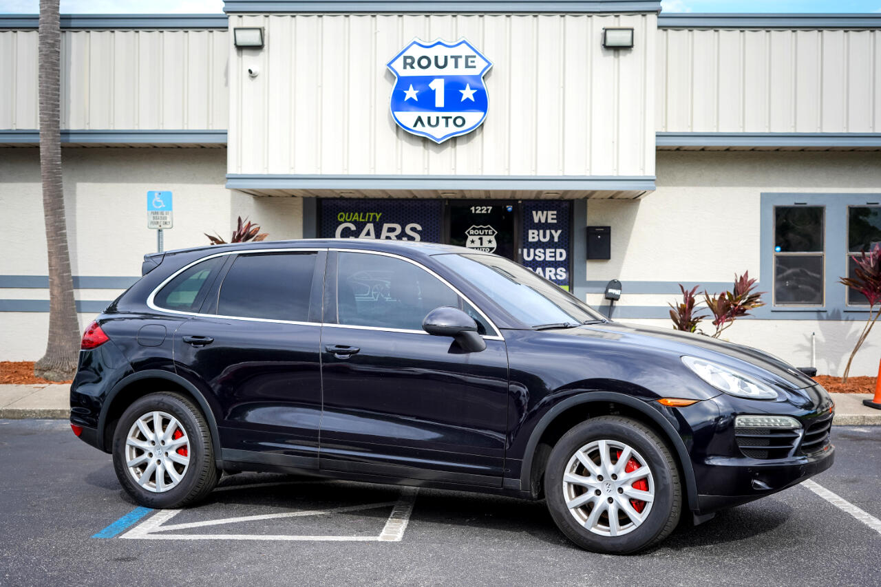 Porsche Cayenne Base 2011