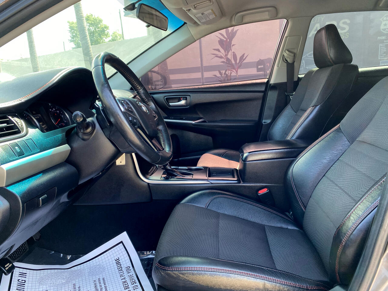 Toyota Camry SE 2017