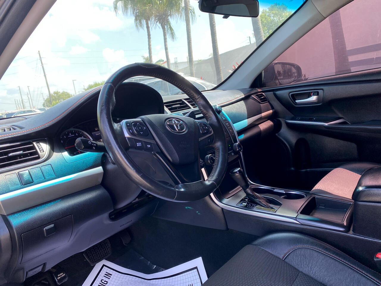 Toyota Camry SE 2017