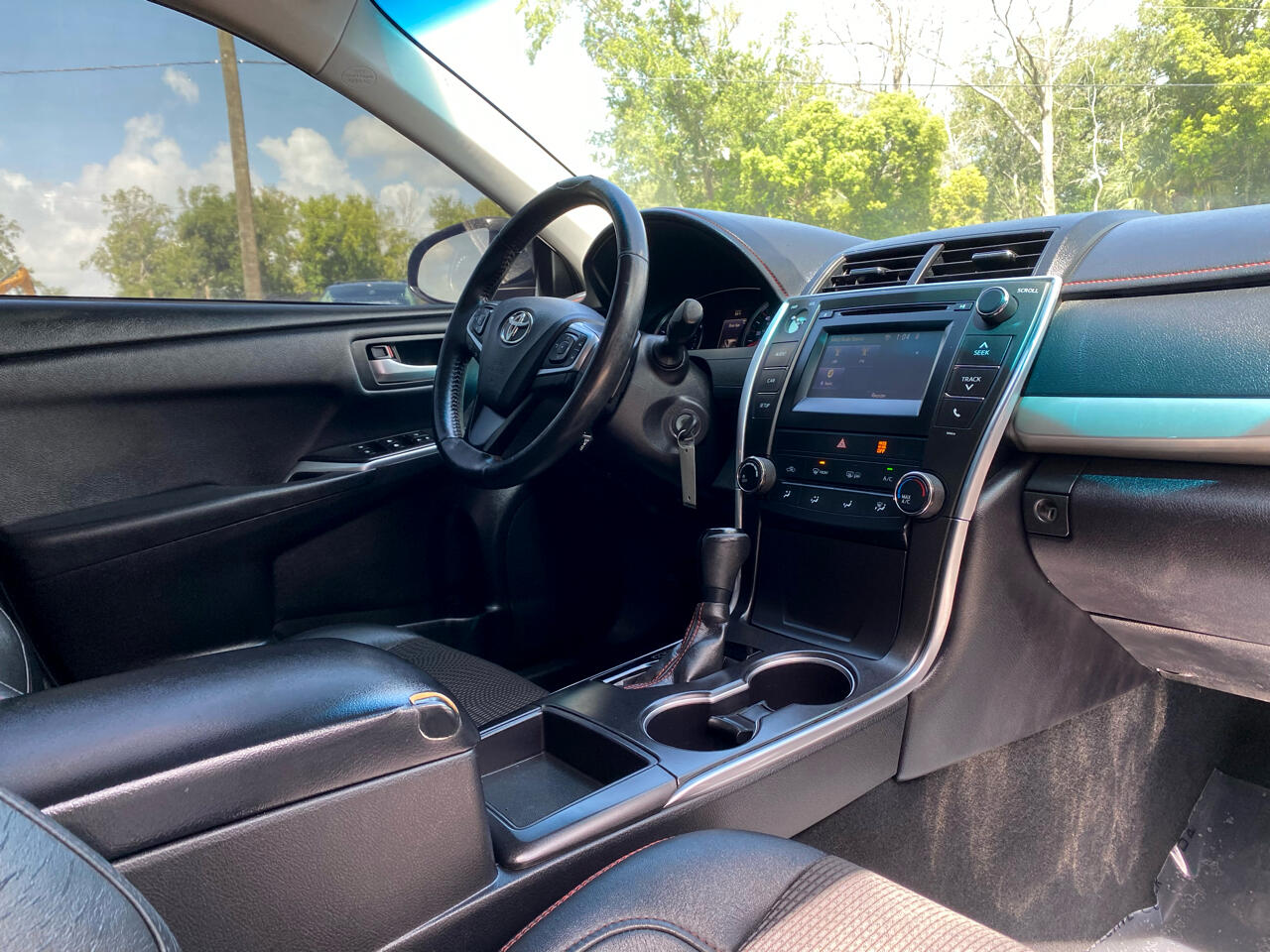 Toyota Camry SE 2017