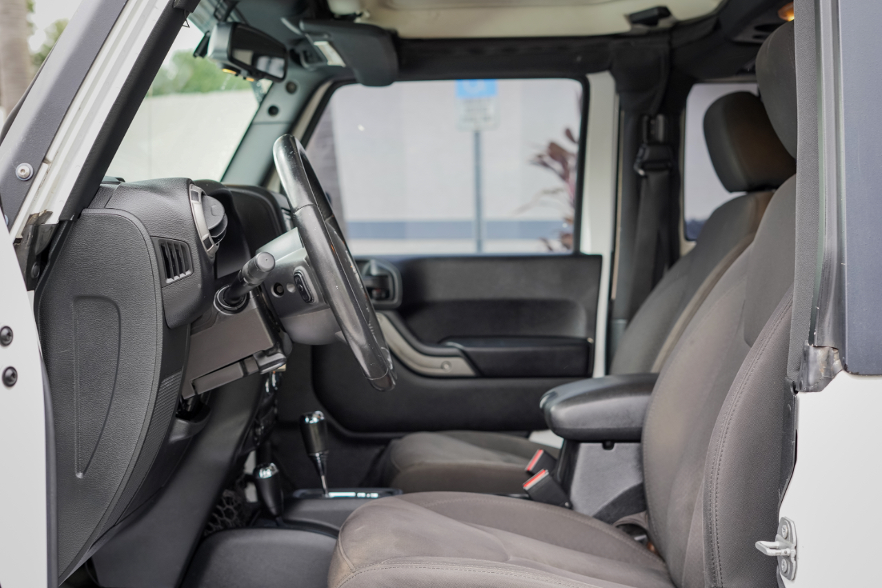 Jeep Wrangler Sport 4WD 2016