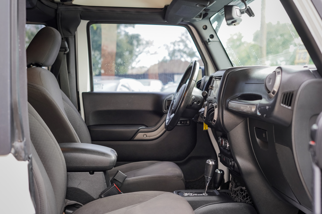 Jeep Wrangler Sport 4WD 2016