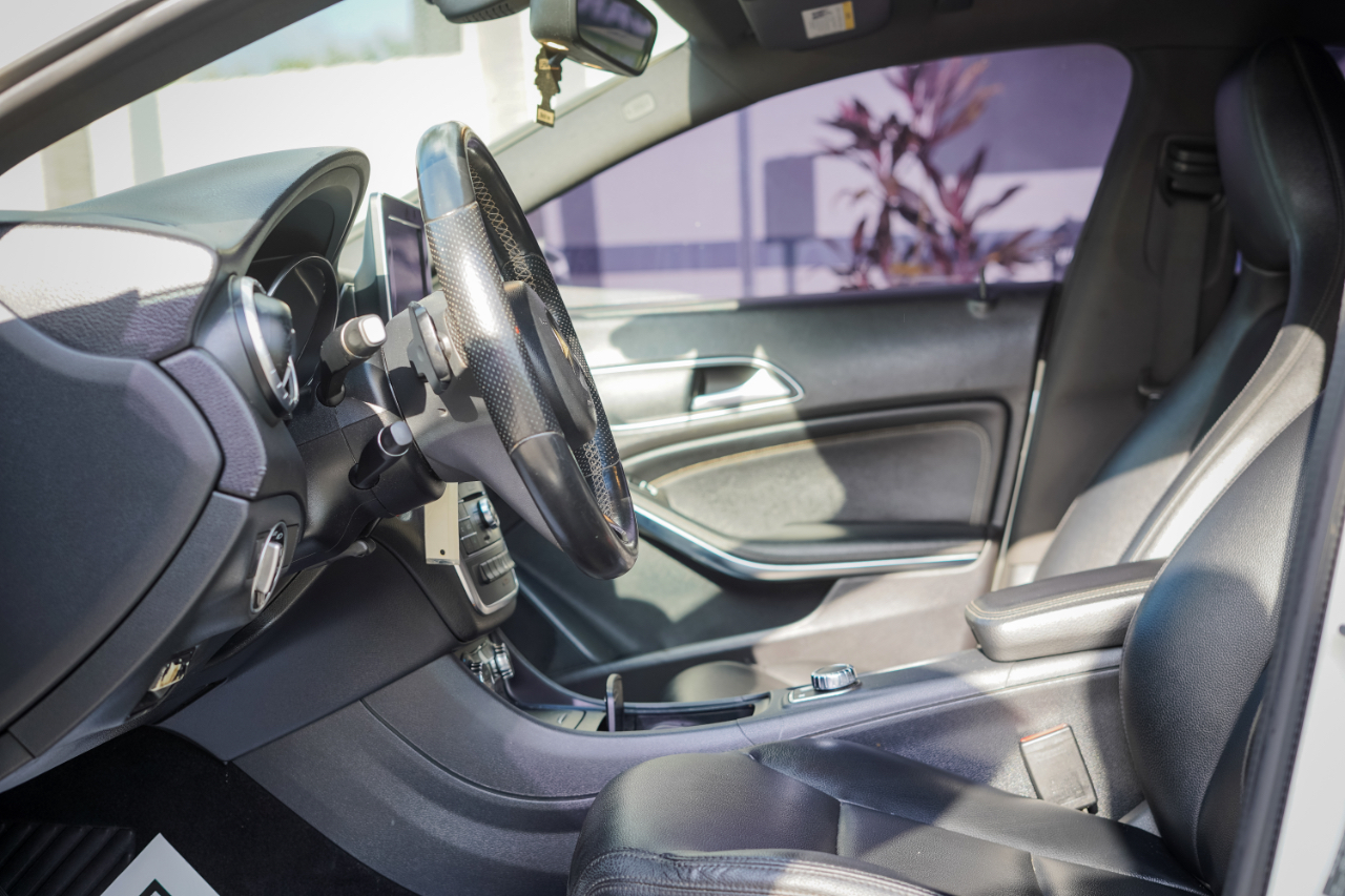 Mercedes-Benz CLA-Class CLA250 2015