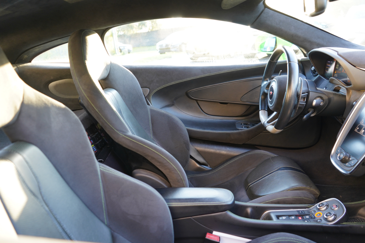 McLaren 570s Base 2016