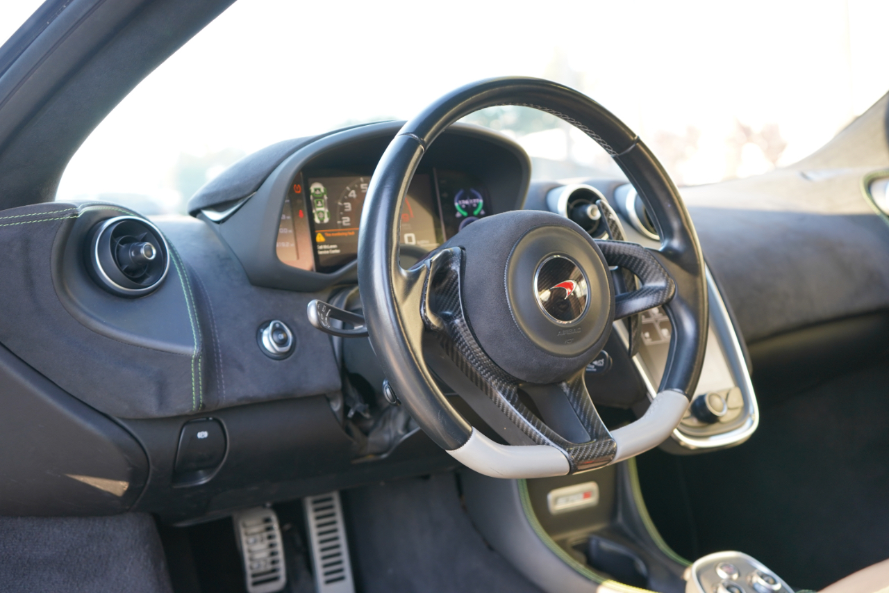 McLaren 570s Base 2016