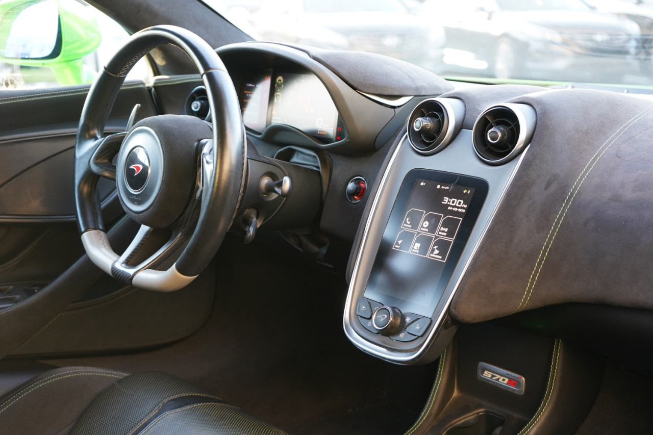 McLaren 570s Base 2016