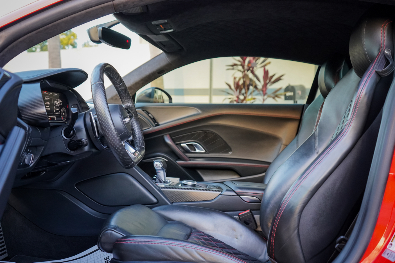 Audi R8 V10 Plus quattro 7A 2017