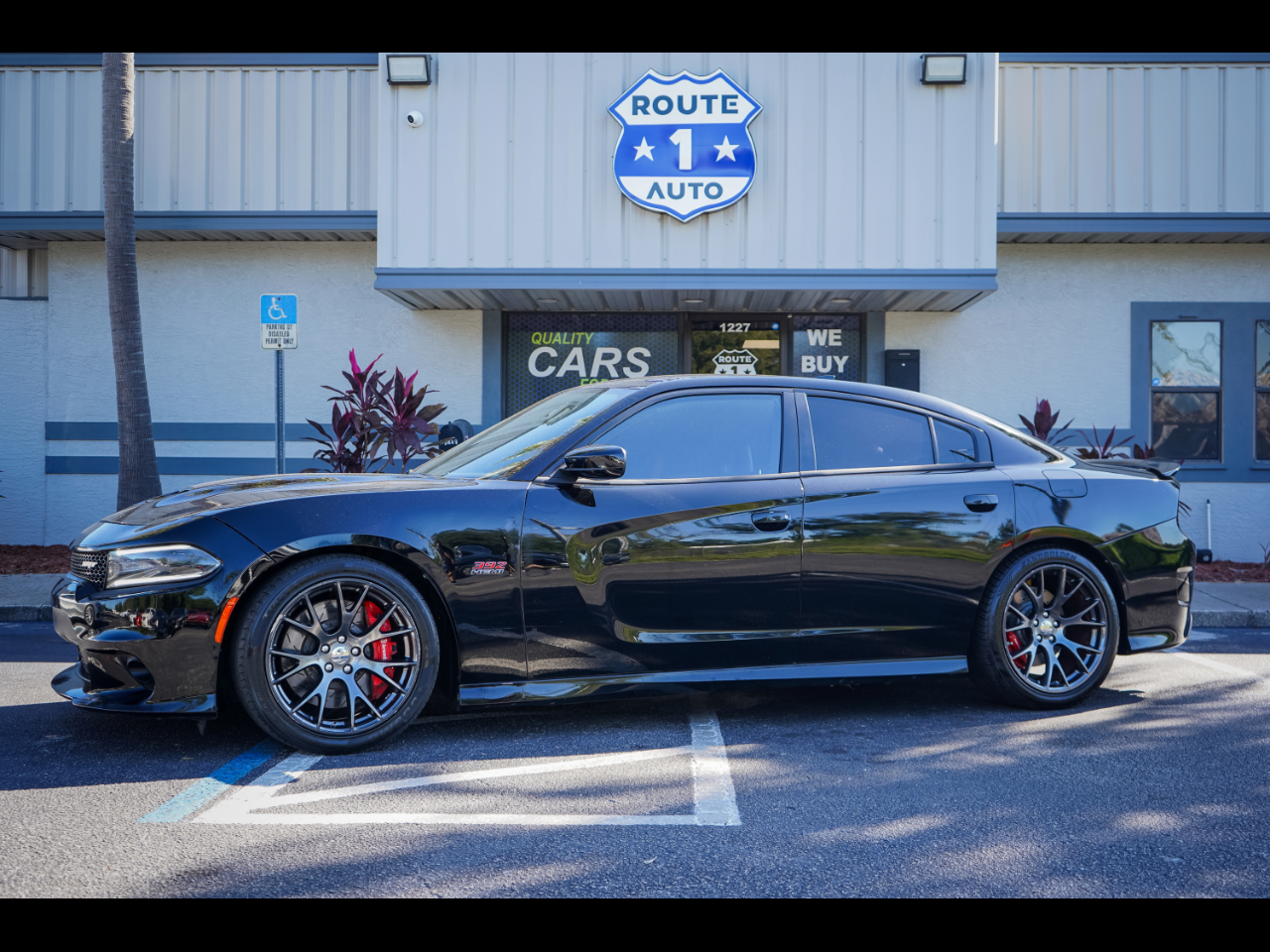 2016 Dodge Charger SRT 392's photo