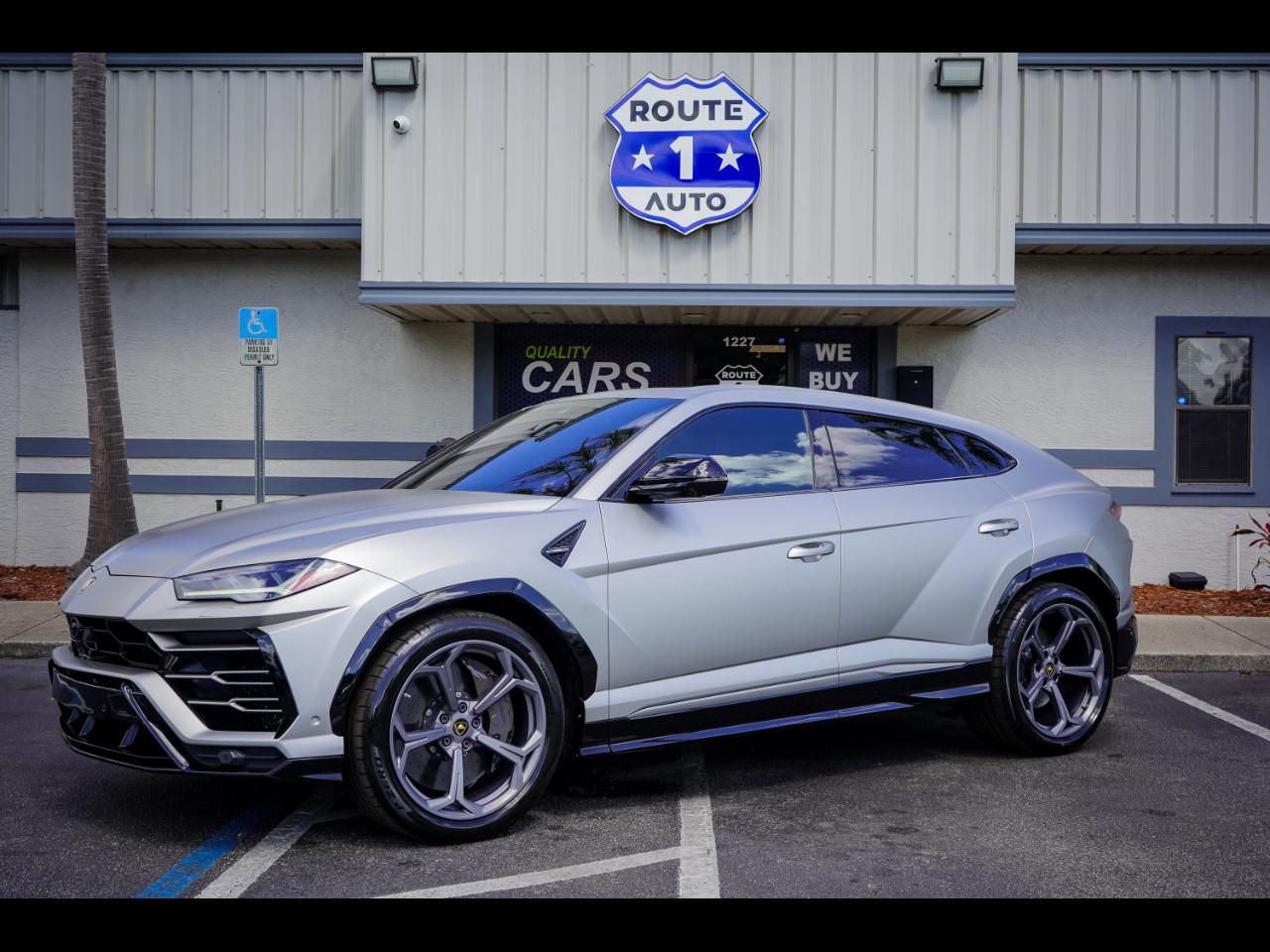 2019 Lamborghini Urus Base