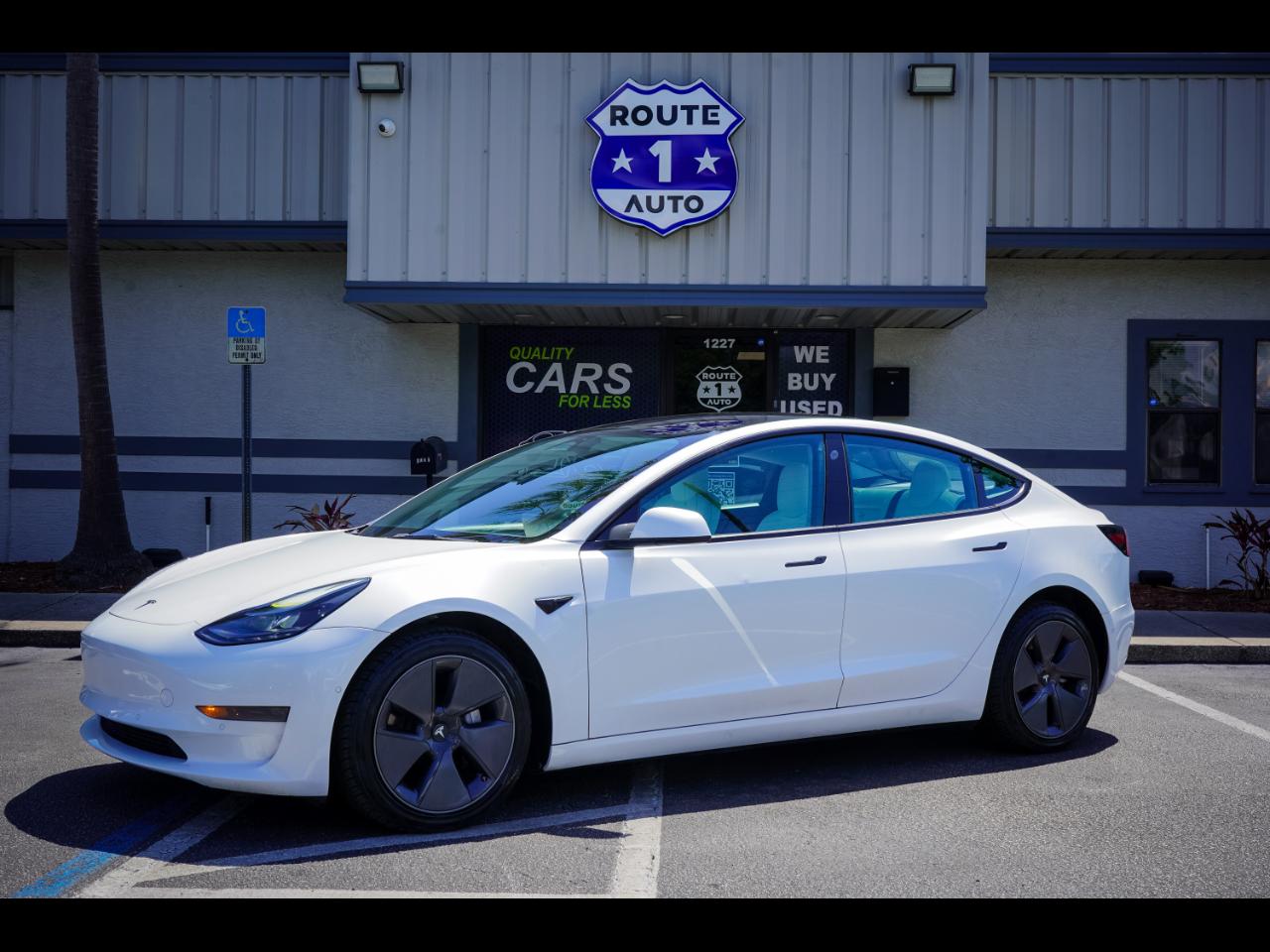 2022 Tesla Model 3 Standard Range Plus