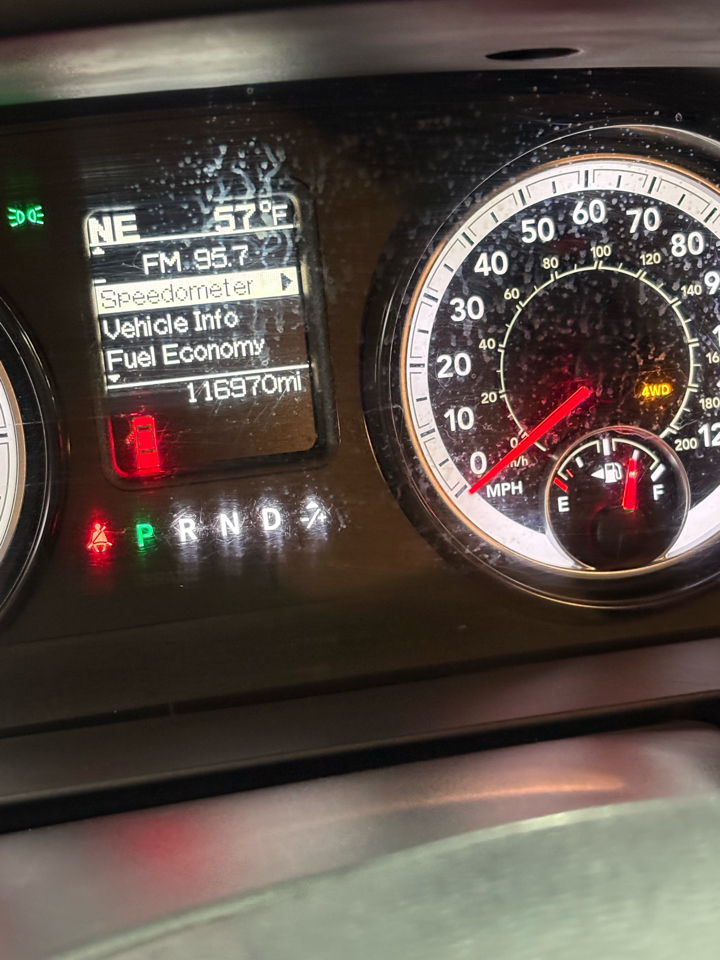 RAM 1500 Tradesman Quad Cab 4WD 2016