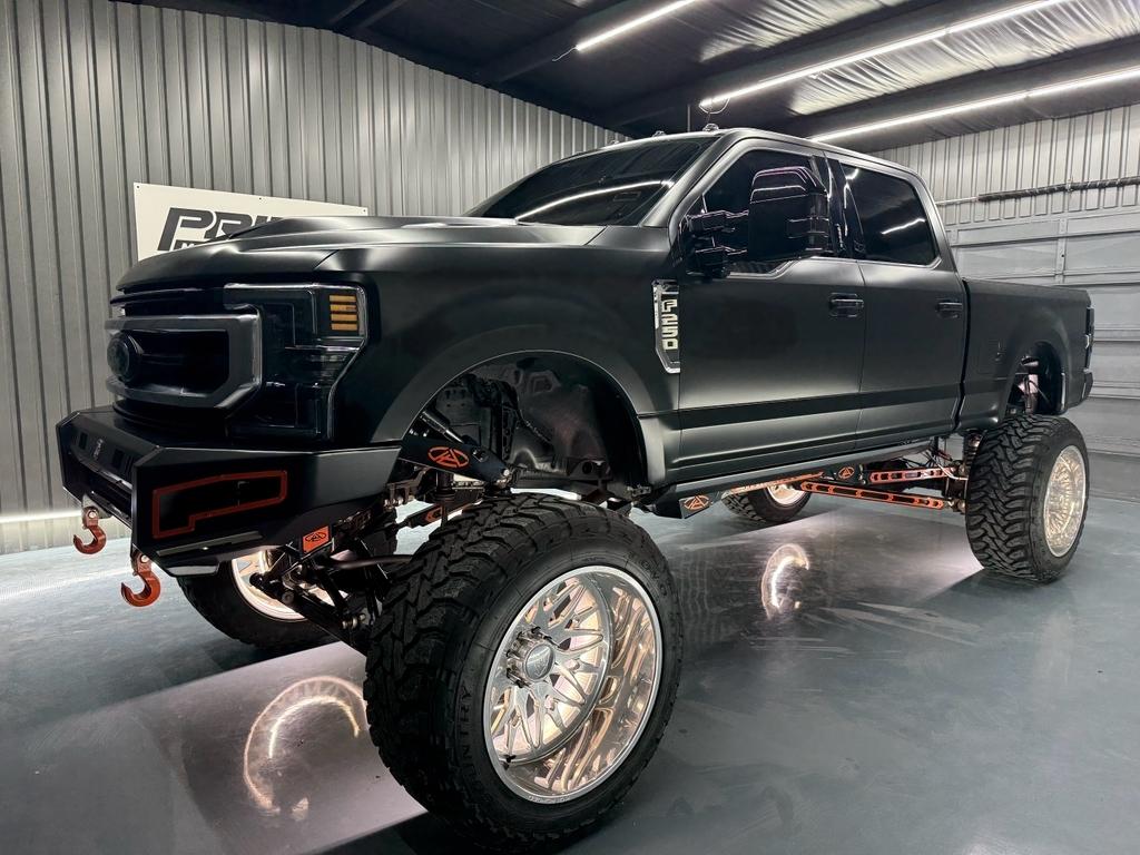 2022 Ford F-250 Platinum 4x4 Crew Cab 8' Box's photo