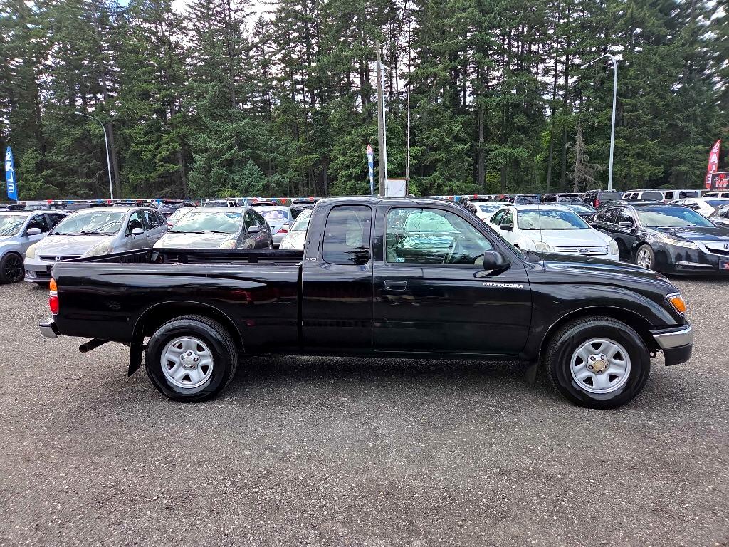 2004 Toyota Tacoma Base