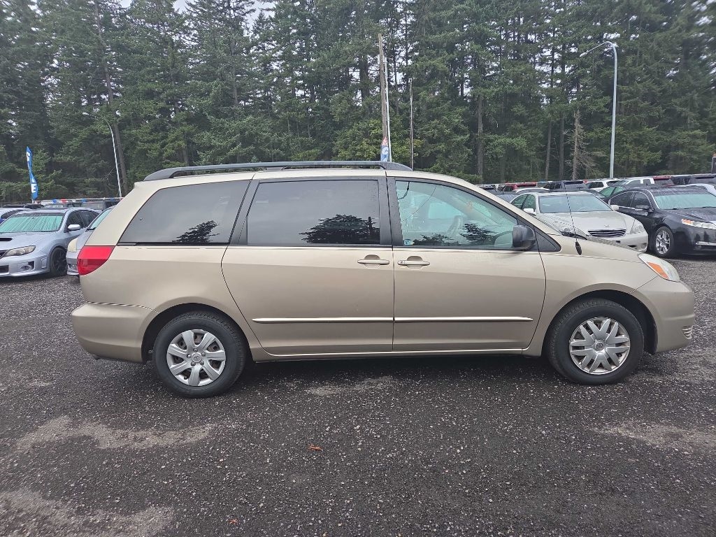 2005 Toyota Sienna LE