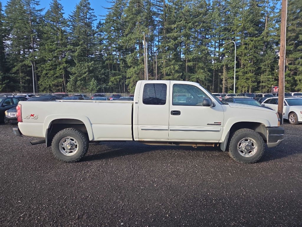 2003 Chevrolet Silverado 2500HD Ext. Cab Long Bed 4WD
