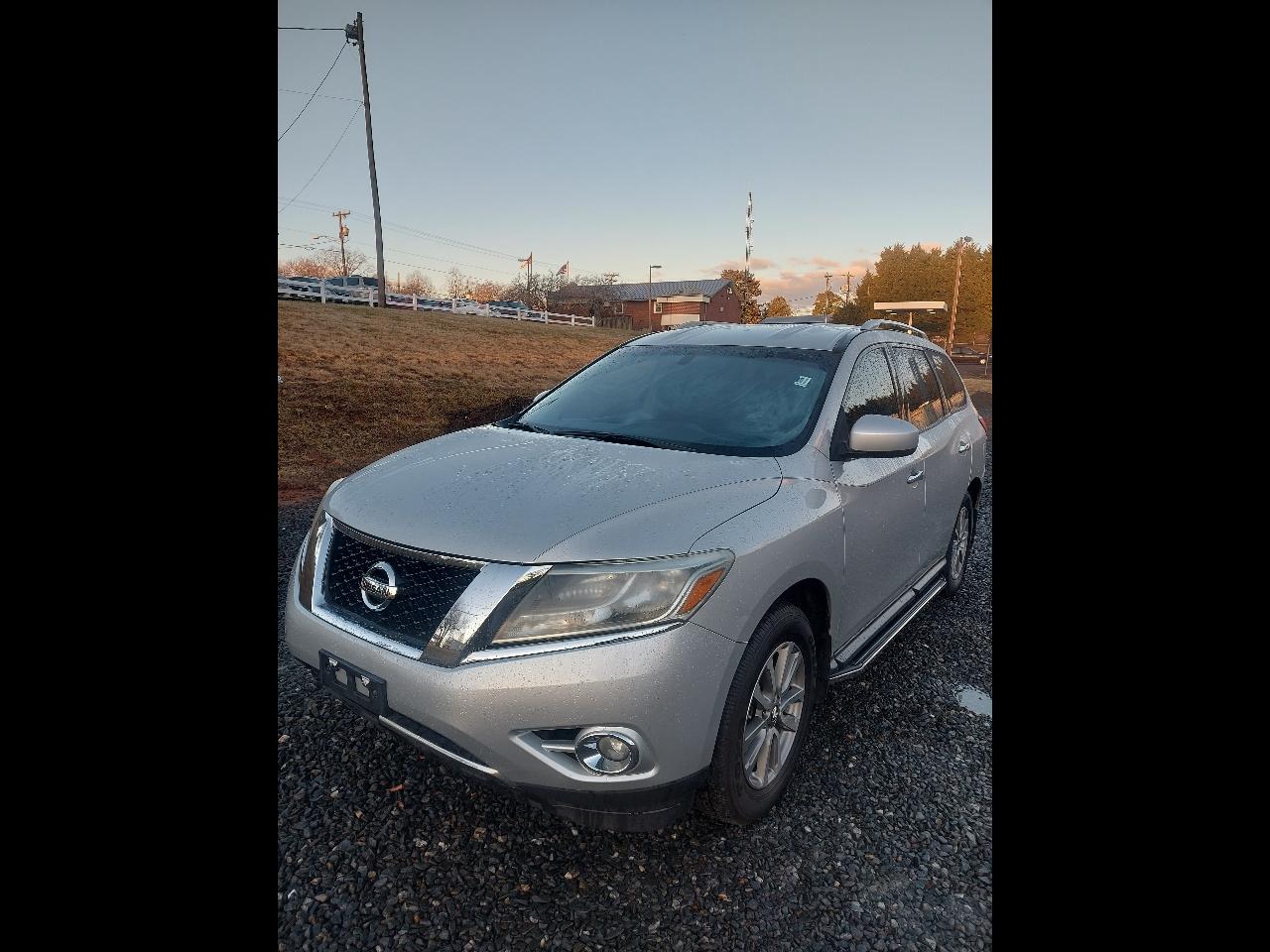 Nissan Pathfinder S 4WD 2014