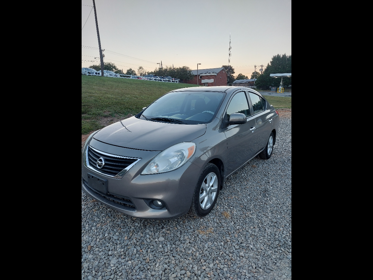 2013 Nissan Versa 1.6 S 4A
