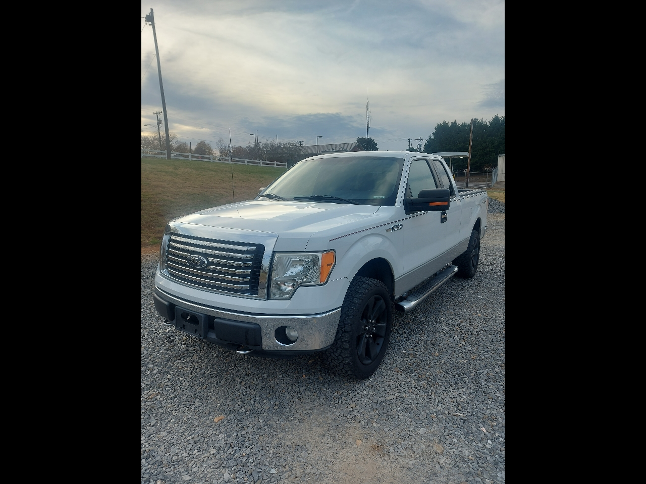 2012 Ford F-150 XL's photo