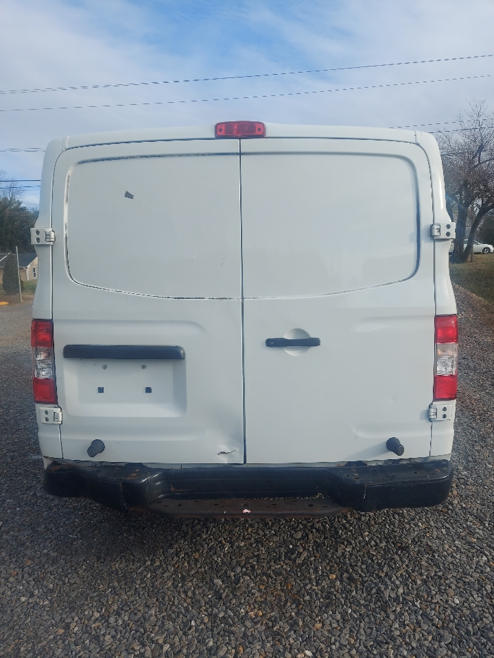 Nissan NV Cargo 1500 S 2017