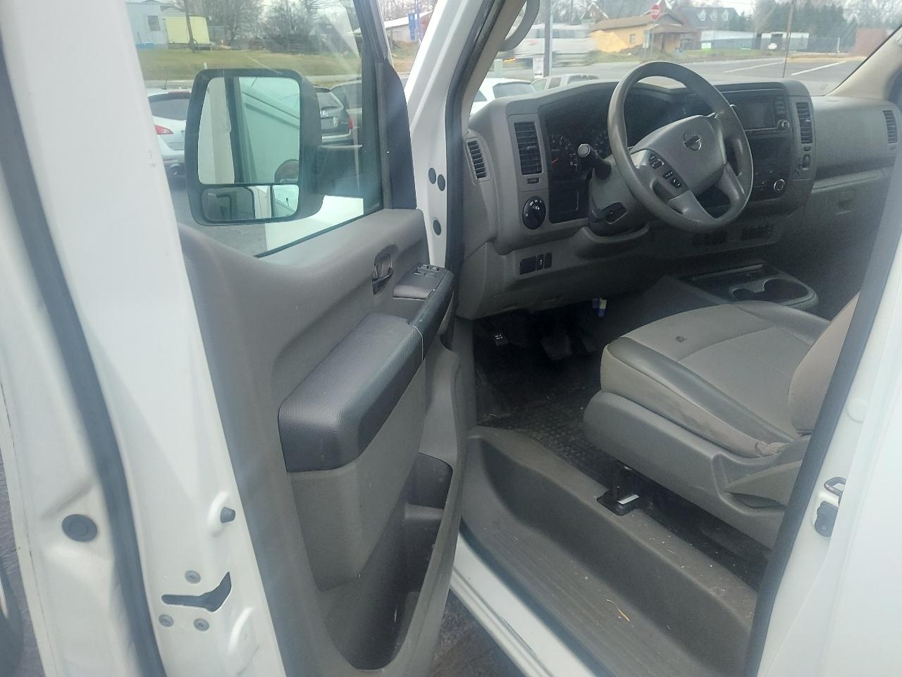 Nissan NV Cargo 1500 S 2018