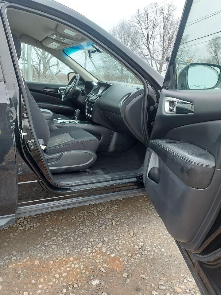 Nissan Pathfinder S 4WD 2018