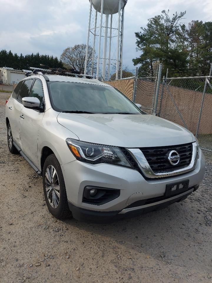 Nissan Pathfinder SV 4WD 2020