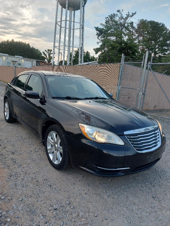 Chrysler 200 Touring 2011