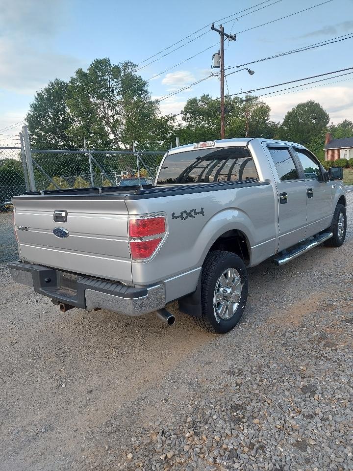 Ford F-150 XL SuperCrew 5.5-ft. Bed 4WD 2010