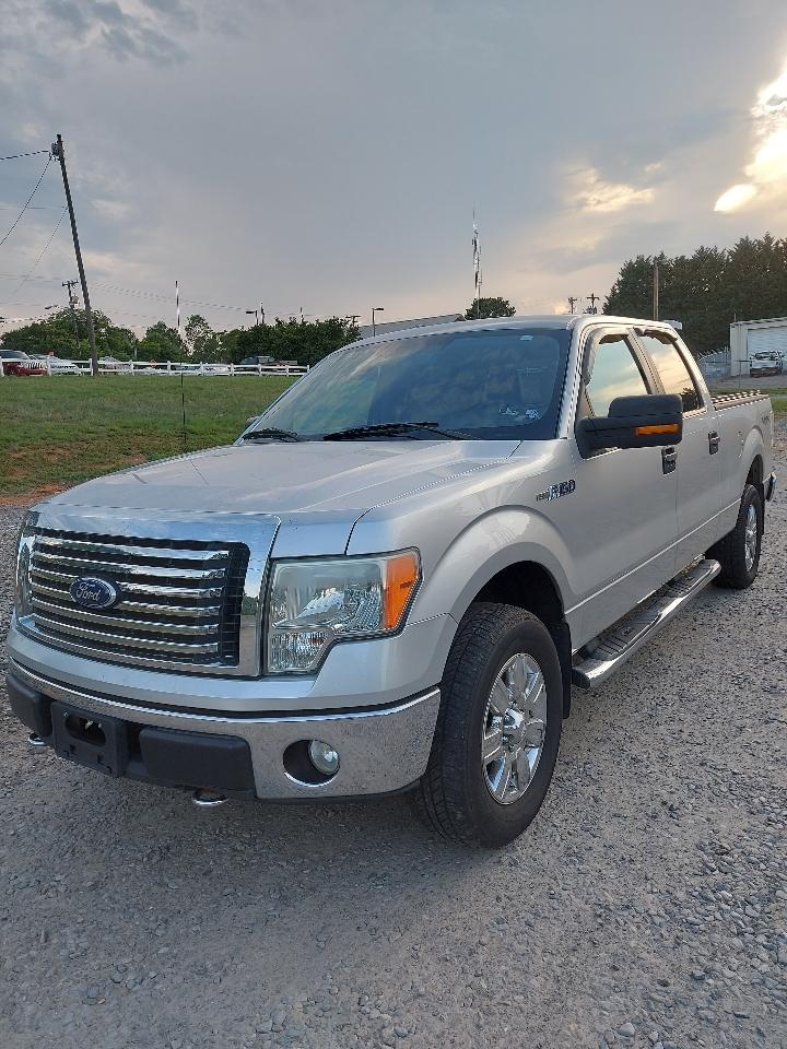 Ford F-150 XL SuperCrew 5.5-ft. Bed 4WD 2010