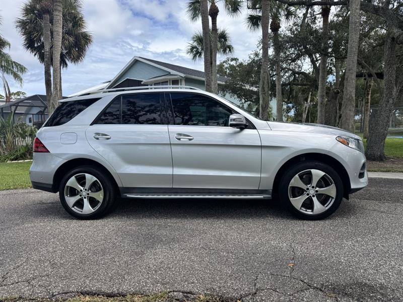 2016 Mercedes Benz GLE 350 photo 4